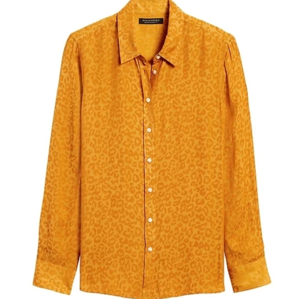 NWOT Banana Republic Dillon classic Satin shirt